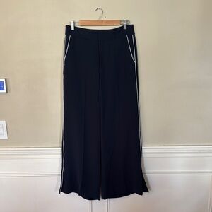Banana Republic Navy Wide-Leg Pants with White Trim